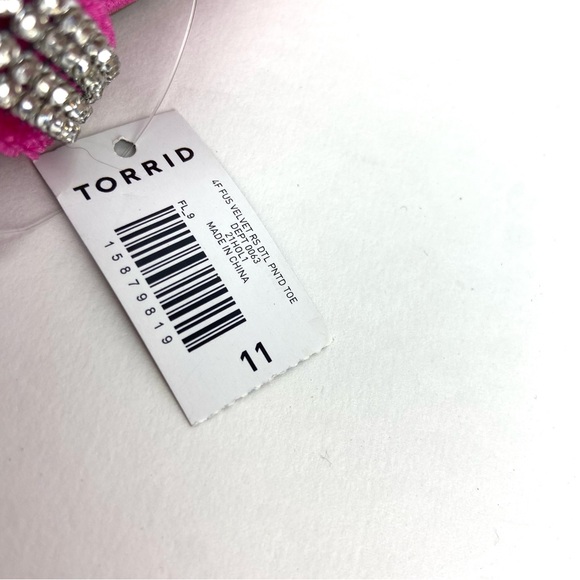 NWT Torrid Fuchsia Velvet Flats with Rhinestone Strap - Picture 10 of 15